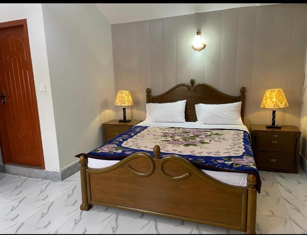 Marine Tower Apartment Rawalpindi Exterior photo